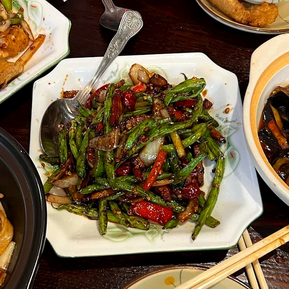 Stir-fried green beans with chilli